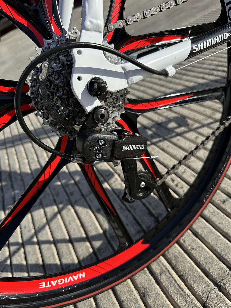 bicicletas y accesorios - bicicleta Shimano, en las mejores condiciones. 9.5 de 10. aro 28, gomas nuevas. 2