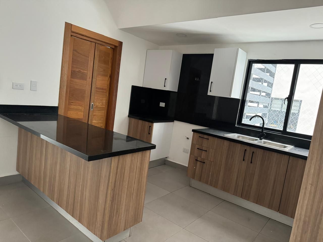 apartamentos - Apartamento en evaristo morales en venta  1