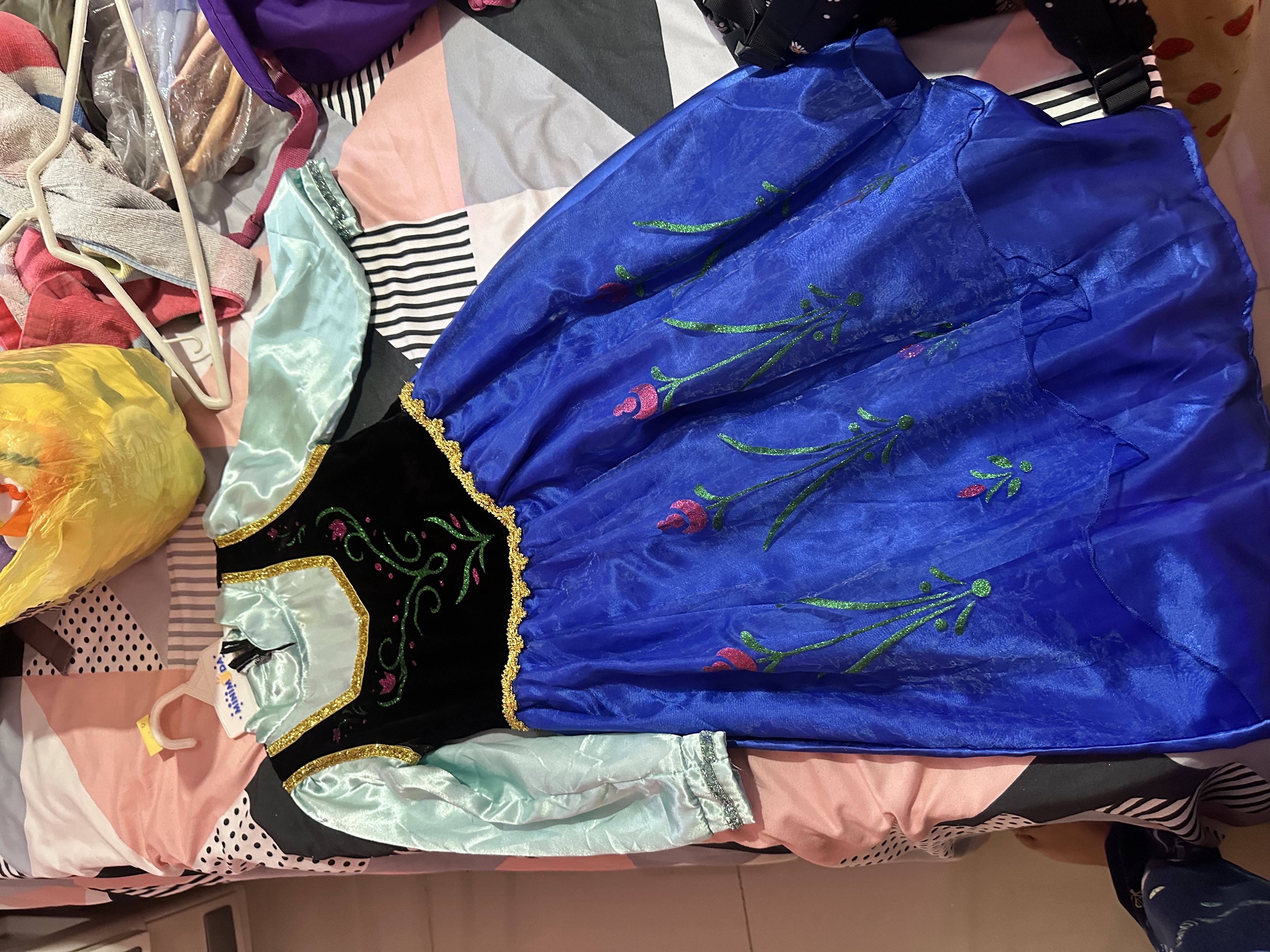 ropa y zapatos - vestidos de niñas y trajes de personajes de disney 1