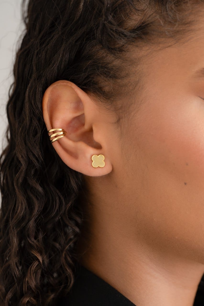joyas, relojes y accesorios - Aretes Trebol liso dorado 1