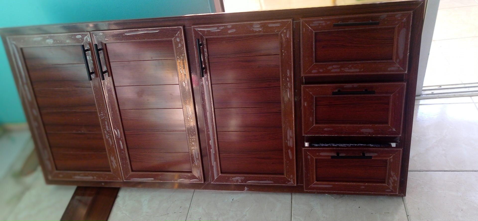 cocina - Gabinetes en aluminio pie cuadrado 1400 el pie cuadrado 1