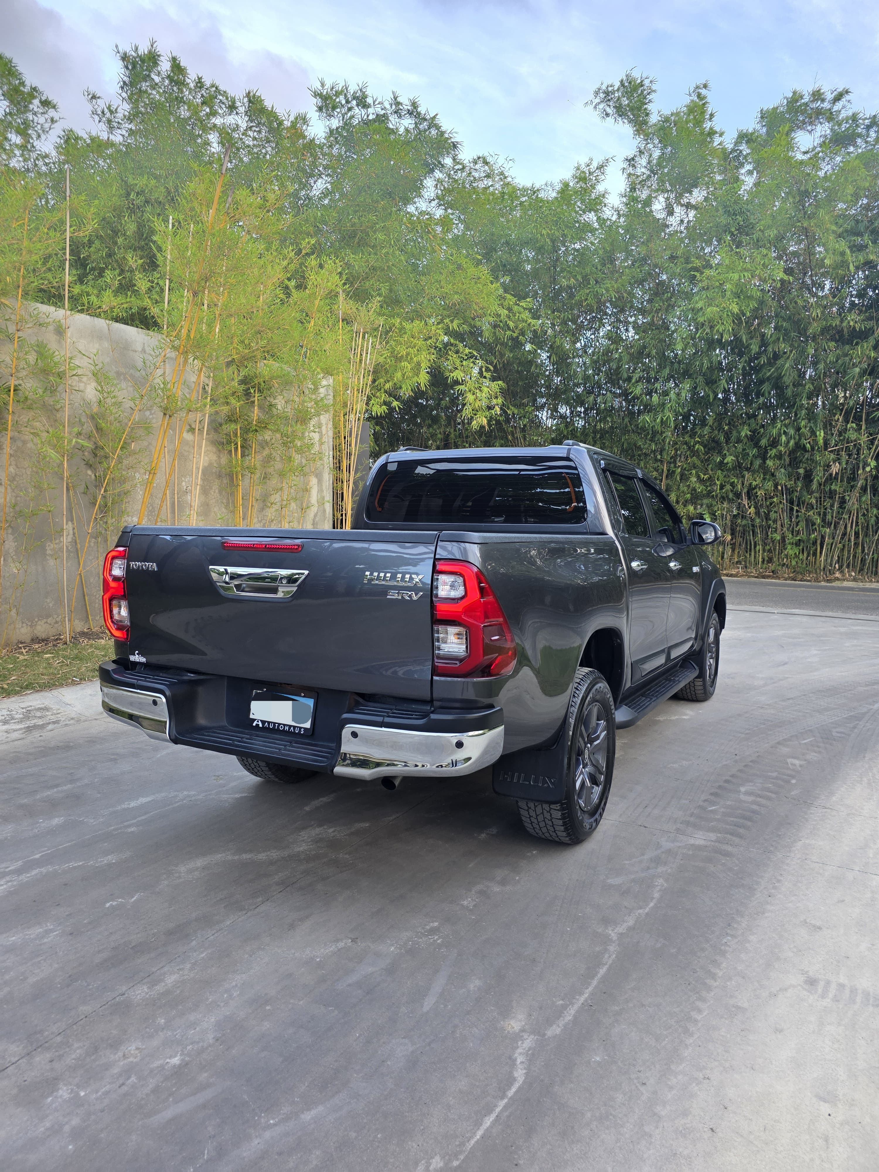 jeepetas y camionetas - Toyota hilux 2023 5