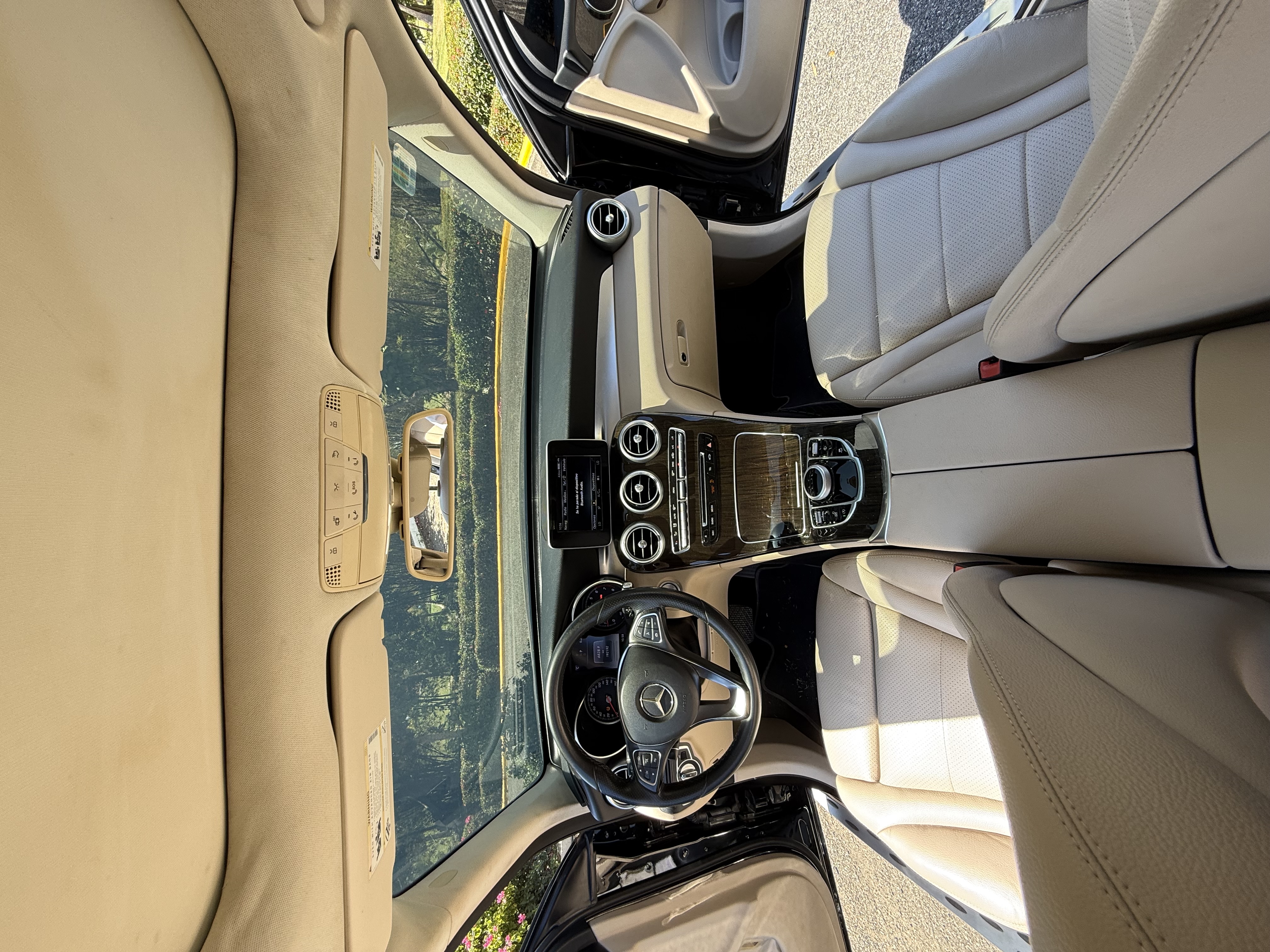 jeepetas y camionetas - VENDO Mercedes Benz GLC 300 1