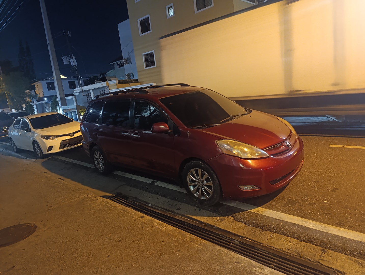 jeepetas y camionetas - Toyota Sienna 2008  0