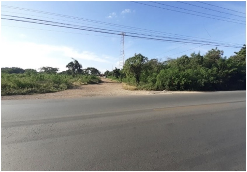 solares y terrenos - SOLAR  3,100 Mts.2 en EL Km. 7,  Carretera  ROMANA – SAN PEDRO DE MACORIS 5