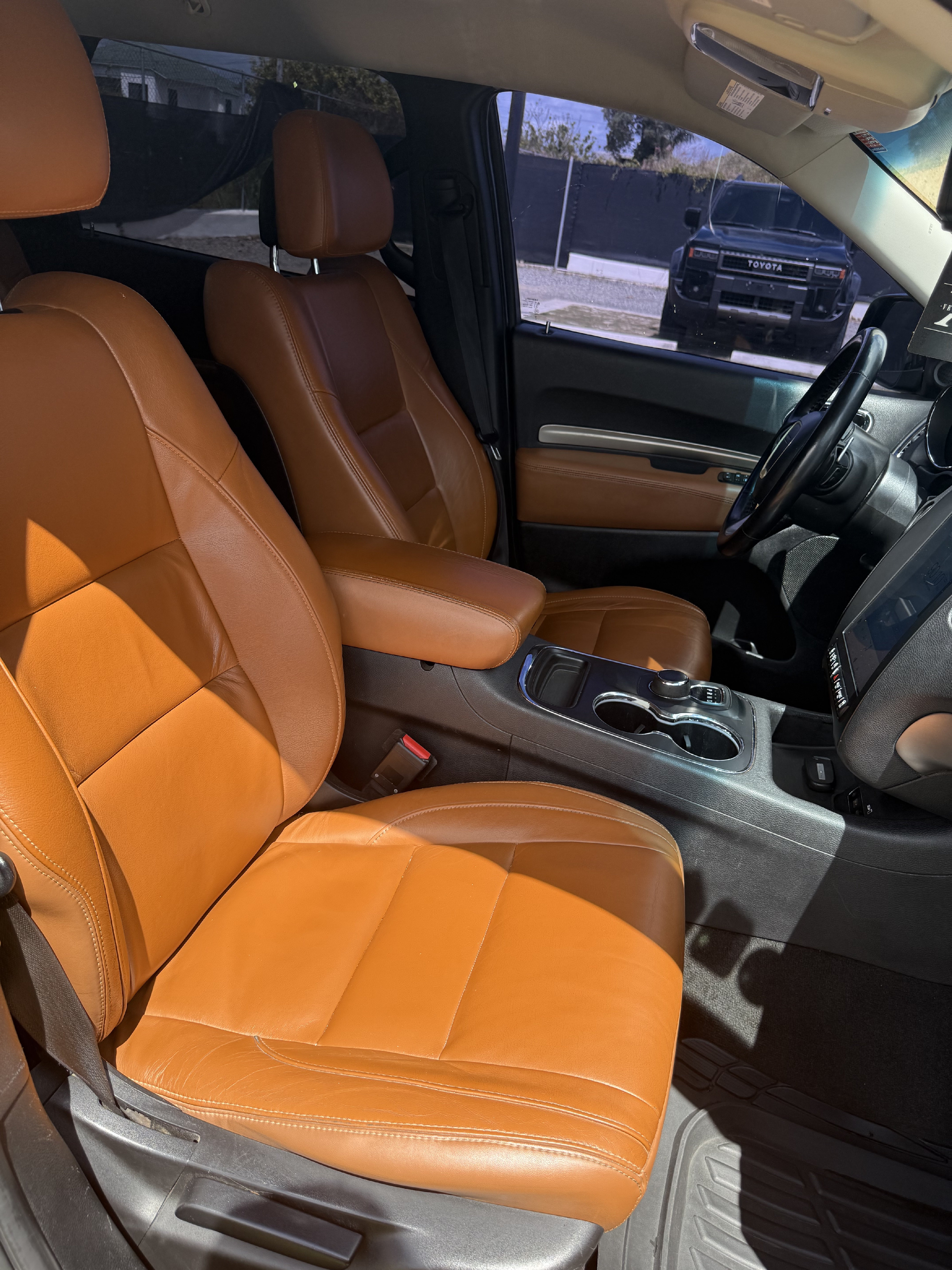 jeepetas y camionetas - Dodge Durango 2015 en buenas consiciones 3
