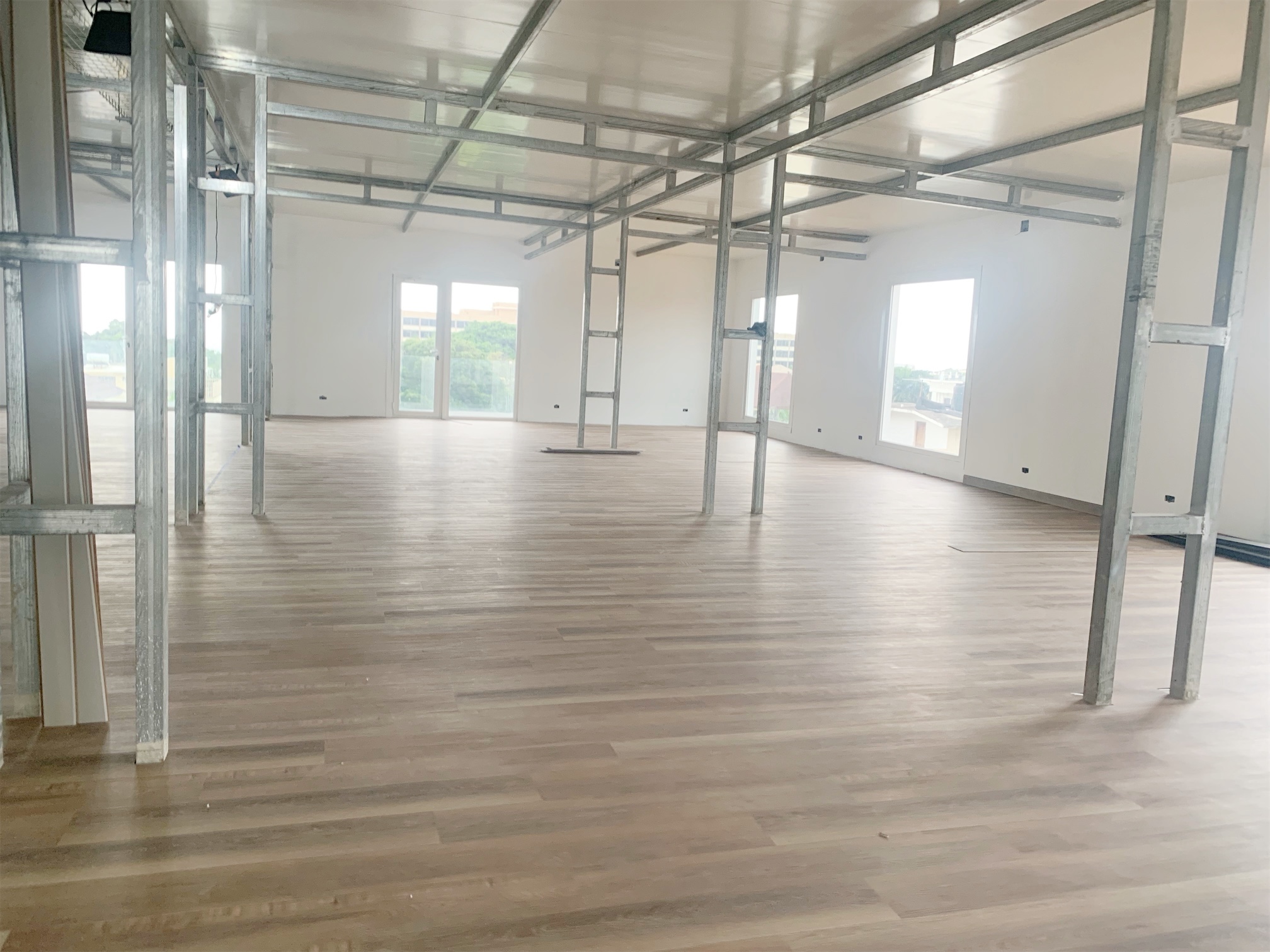oficinas y locales comerciales - Local corporativo en bella vista  1