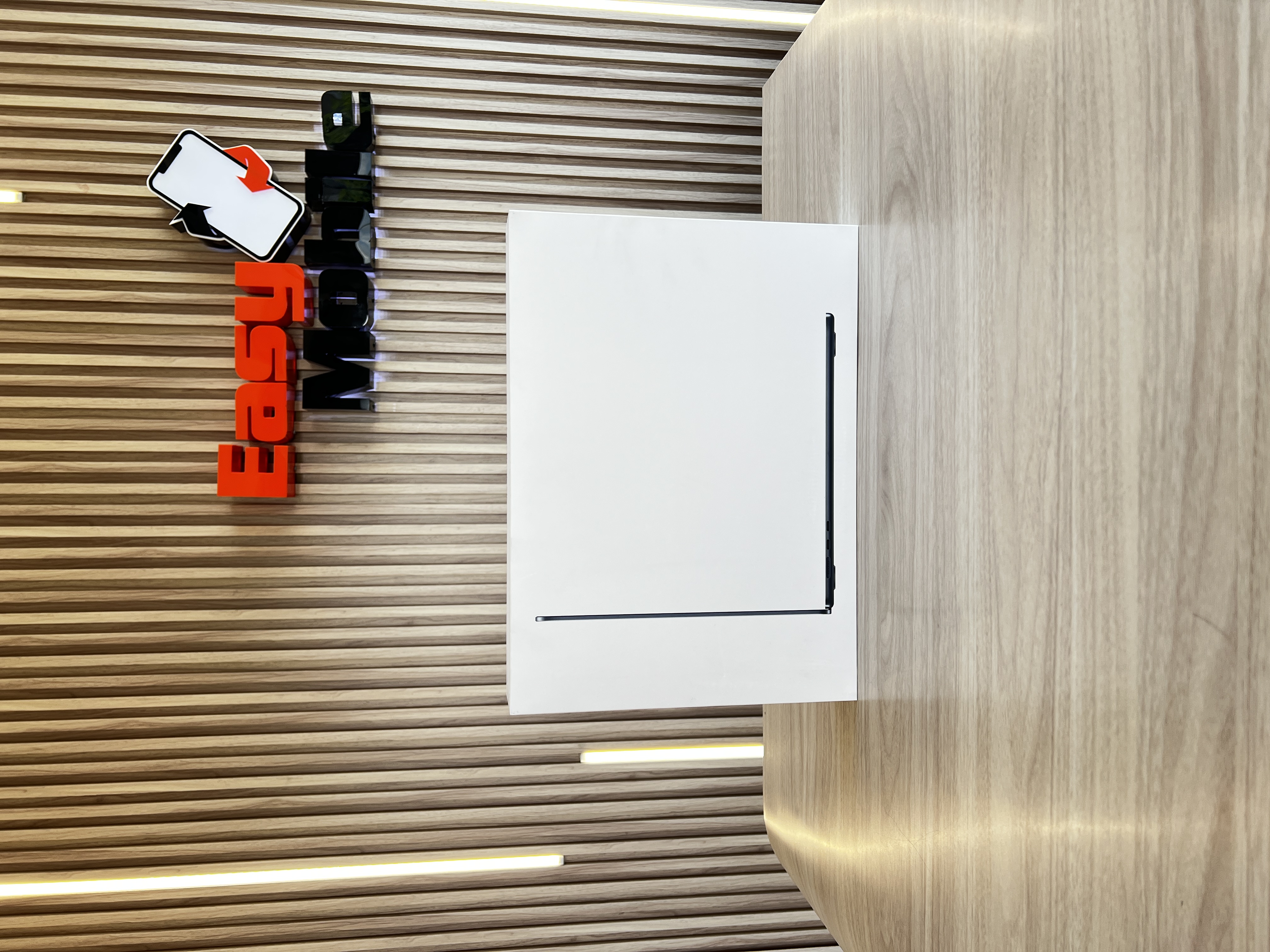 computadoras y laptops - MACBOOK AIR M3 15'' 16GB RAM 256GB SSD SELLADA