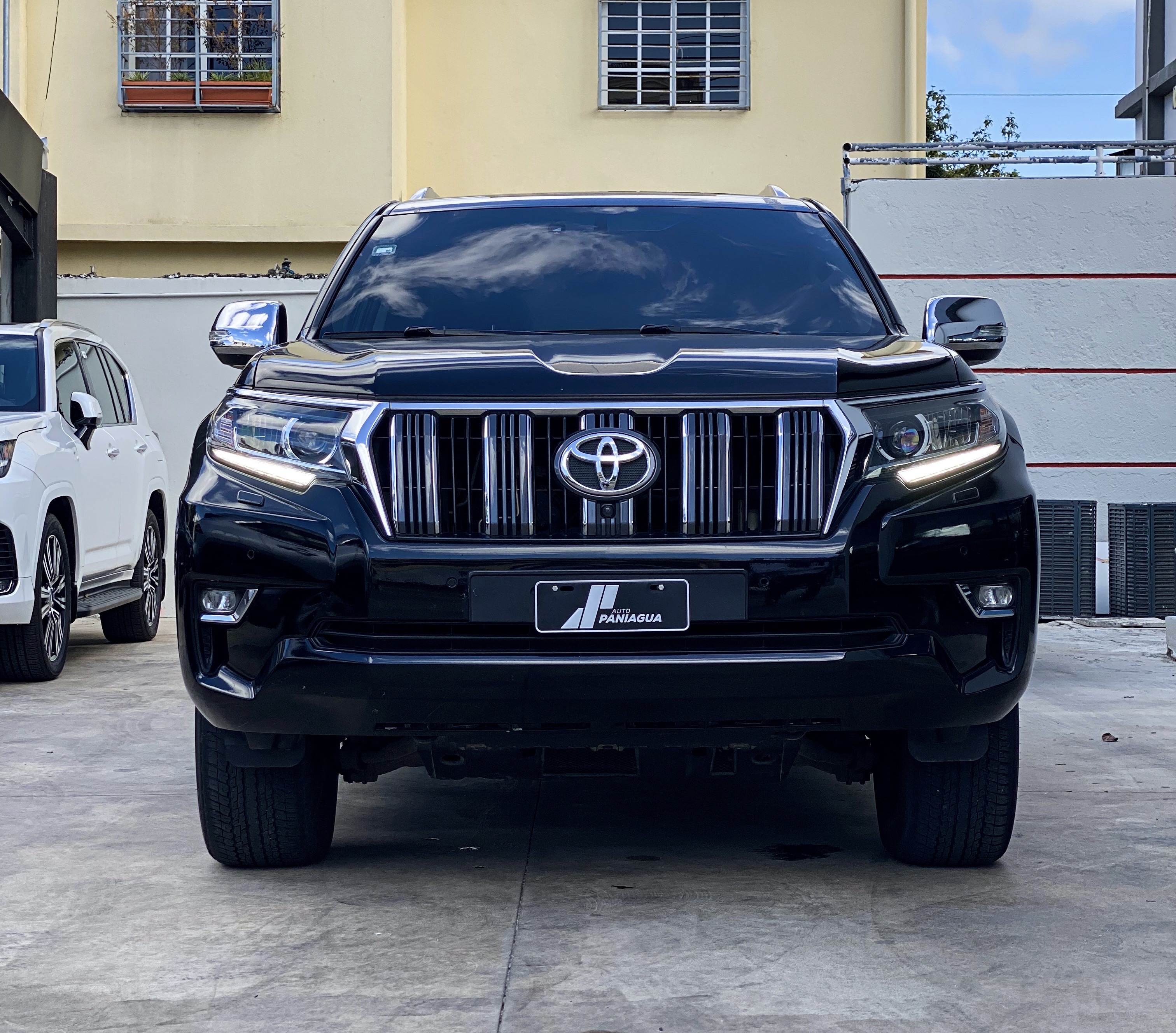 jeepetas y camionetas - Toyota Land Cruiser Prado VXL 2018 FINANCIAMIENTO DISPONIBLE  8