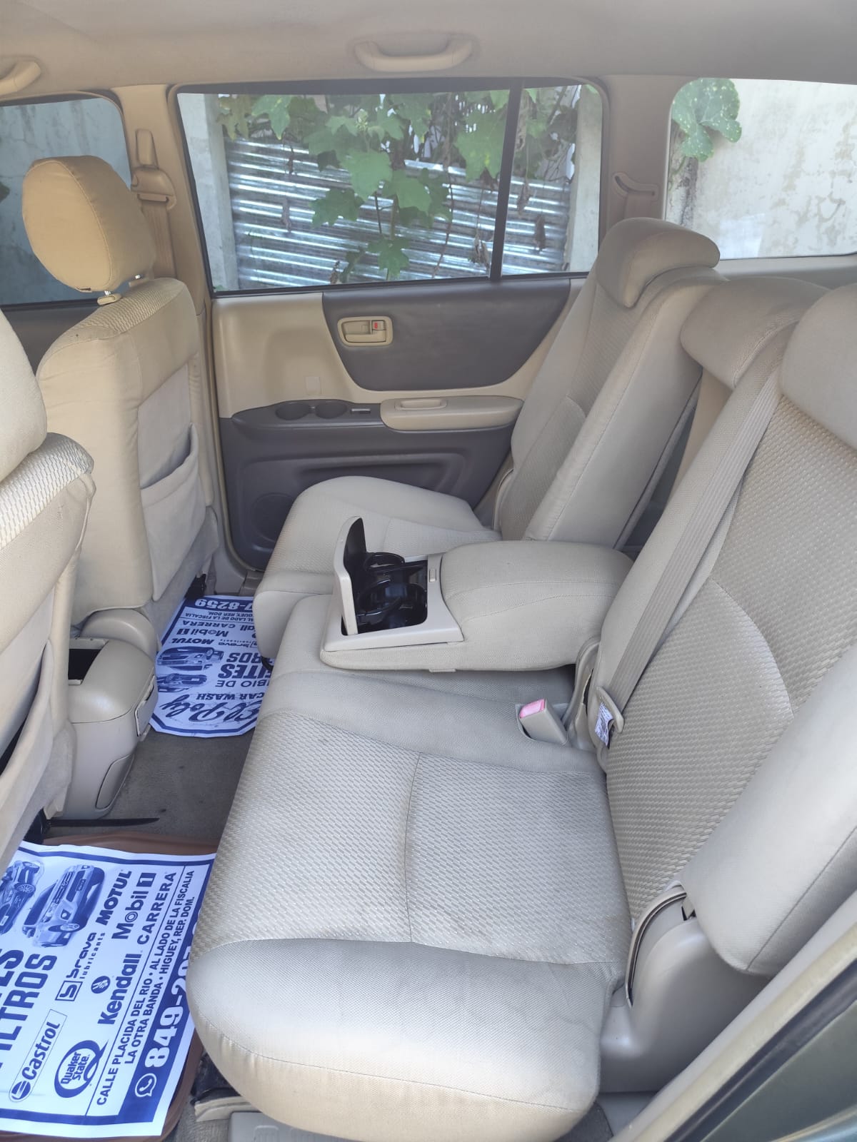 jeepetas y camionetas - Vendó Toyota Highlander 2005 en excelente condicio 0