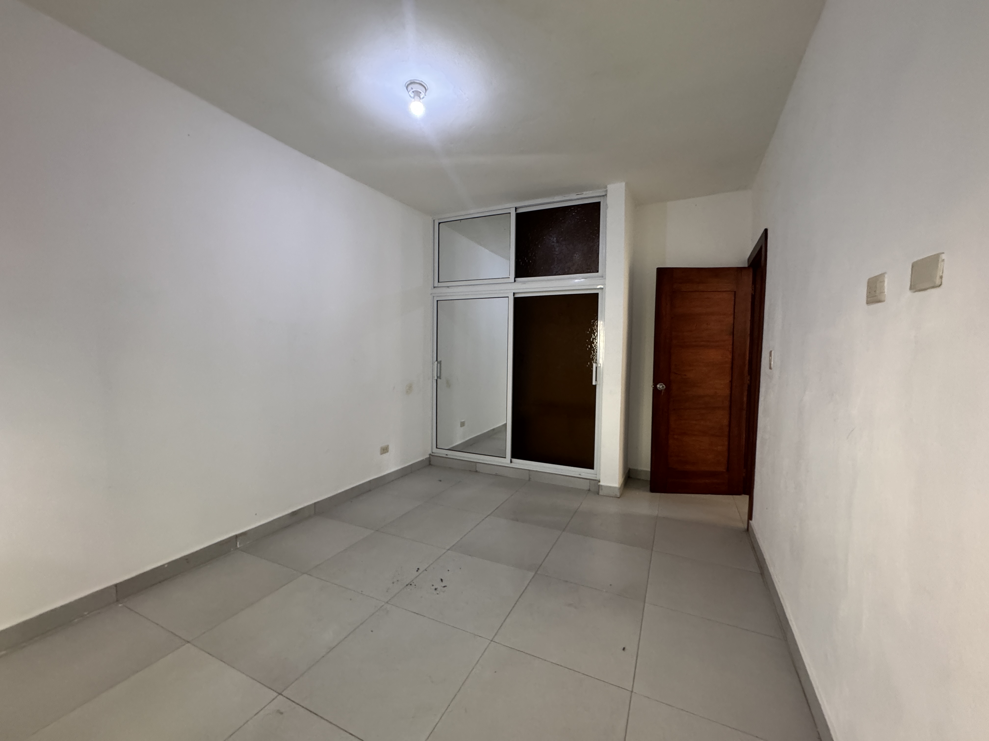 apartamentos - Amplio y espacioso Apartamento en Alquiler Matanza 5