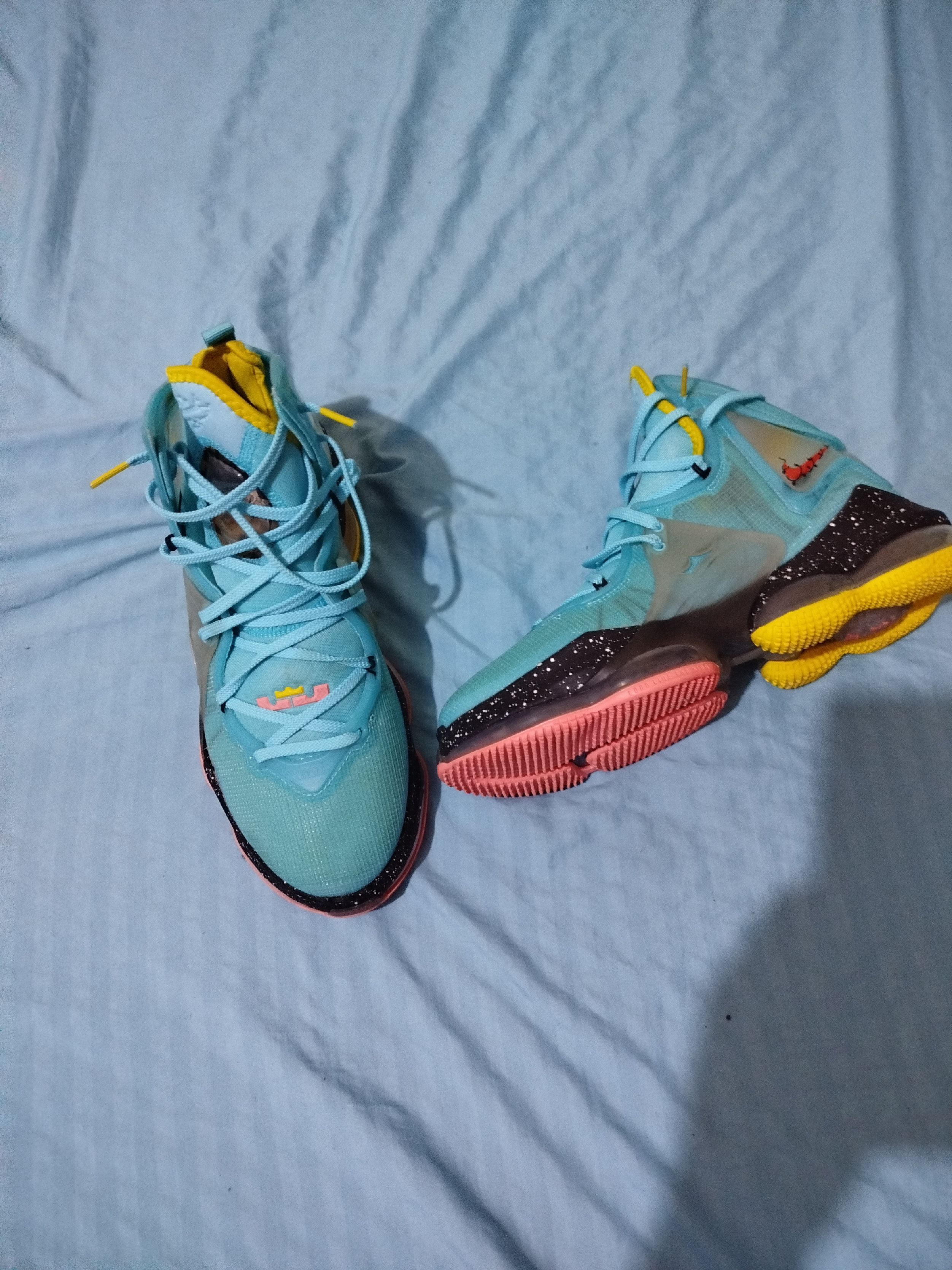 zapatos para hombre - se vende tenis Nike Lebron modelo  19 
size número 10 5