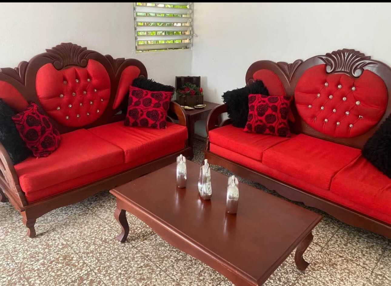 muebles y colchones -  Vendo excelente y hermoso juego de muebles .  3