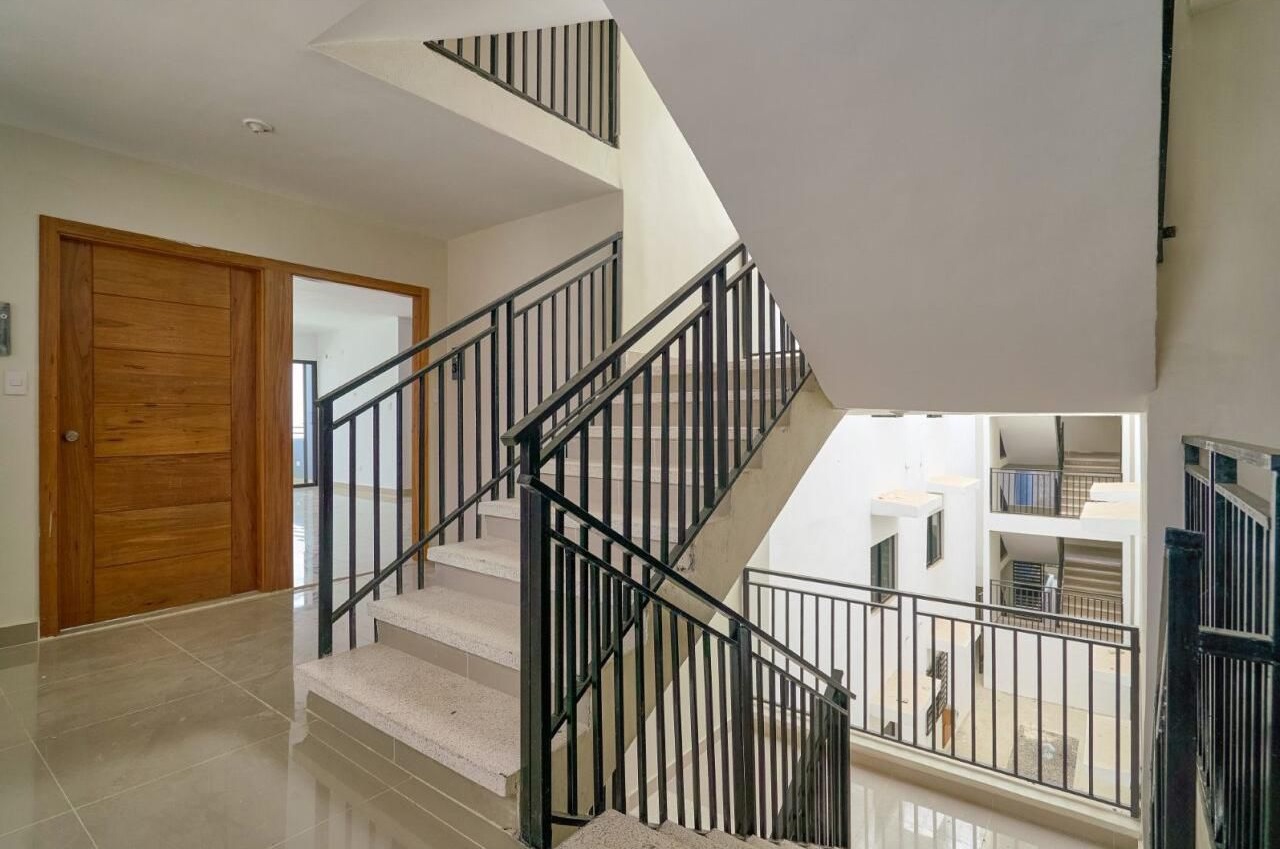 apartamentos - Tercer nivel poximo a sirena de la charles de gaul 4