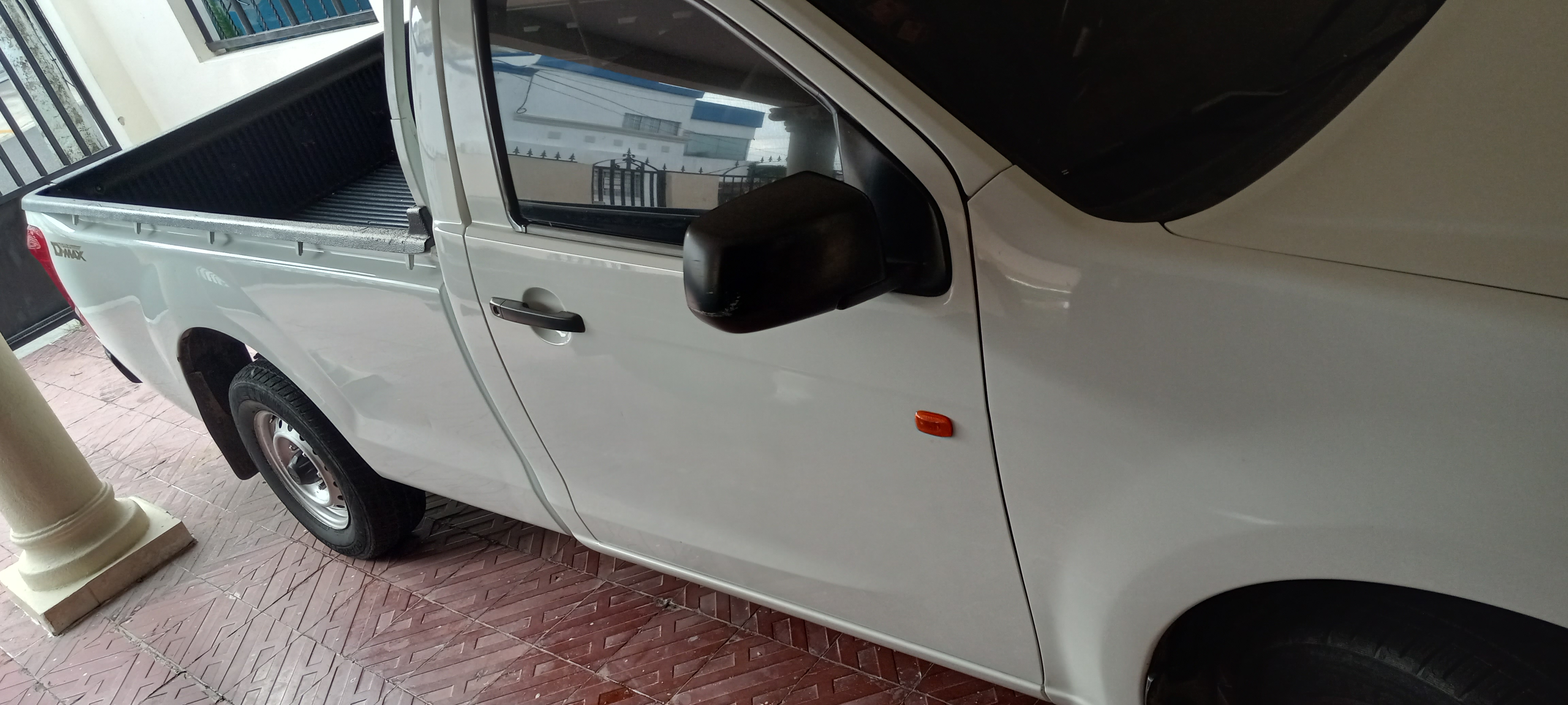 jeepetas y camionetas - Ese  condiciones  solo c usa para ir al trabajo, 3