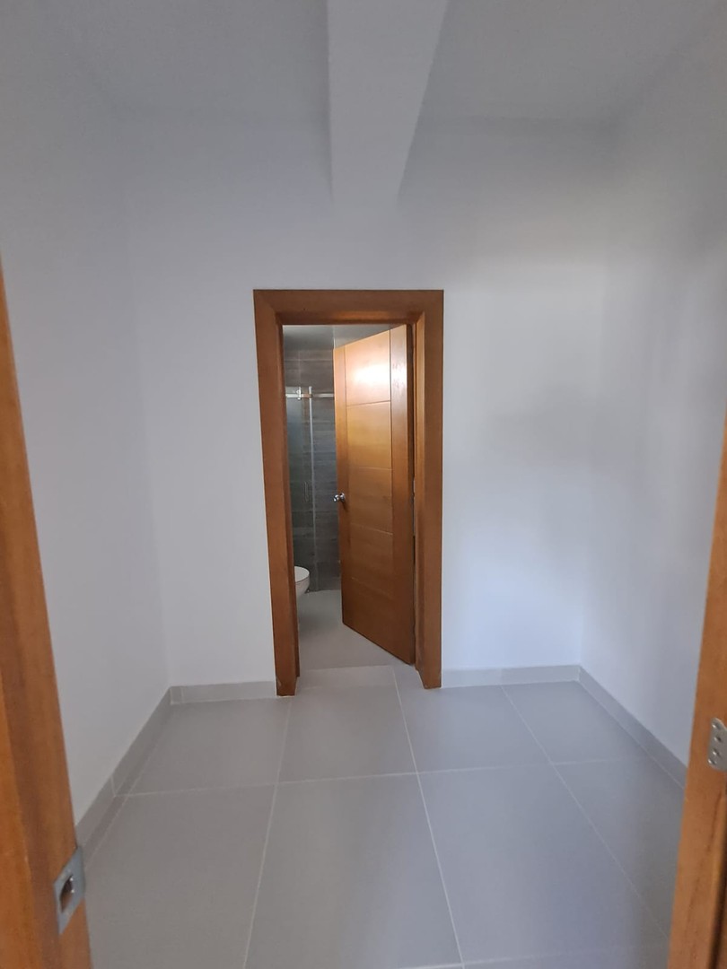 apartamentos - Apartamento 1 habitacion Nuevo  6to piso Evaristo  Morales 
 3