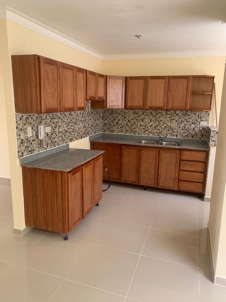 apartamentos - venta de apartamento en la autopista de san Isidro con 2 parqueos 4to piso  6