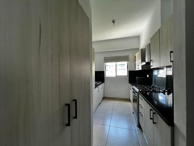 apartamentos - Apartamento en alquiler amueblado #24-1841 ascensor, piso medio, gimnasio.  2