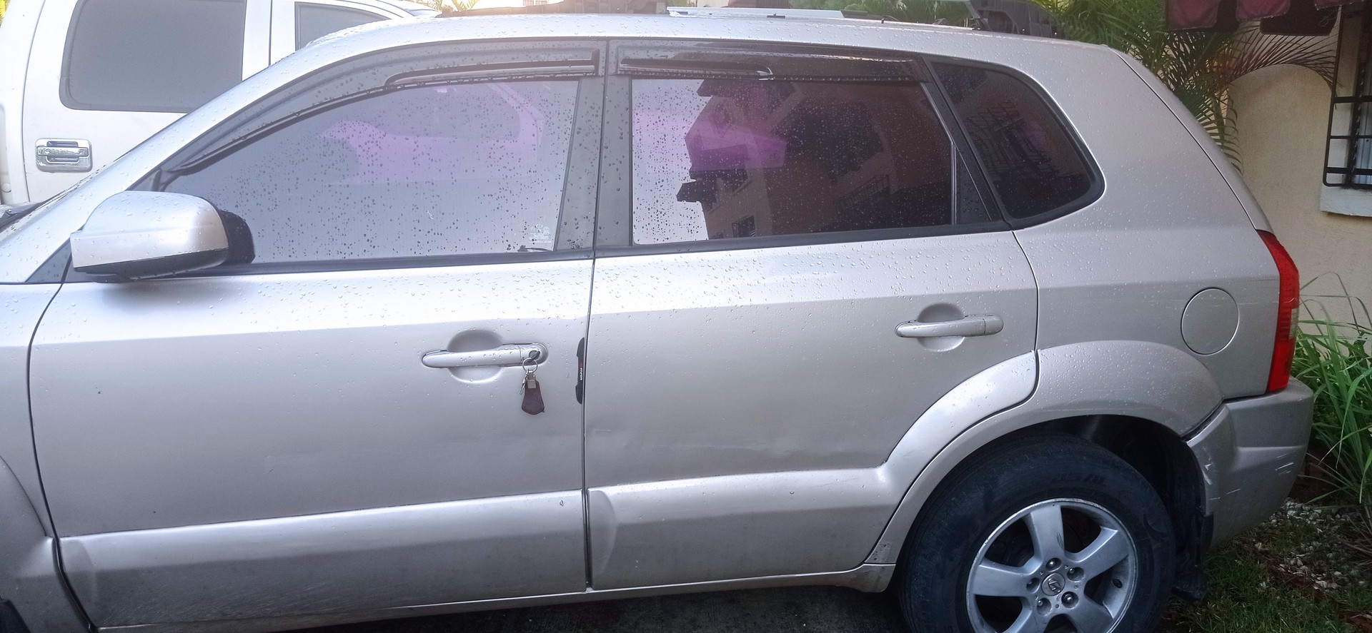 jeepetas y camionetas - De oportunidad Hyundai Tucson 2006 en excelente condiciones  1