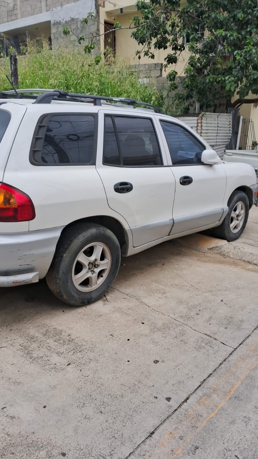 jeepetas y camionetas - Hyundai 2004 (NEGOCIABLE) 1