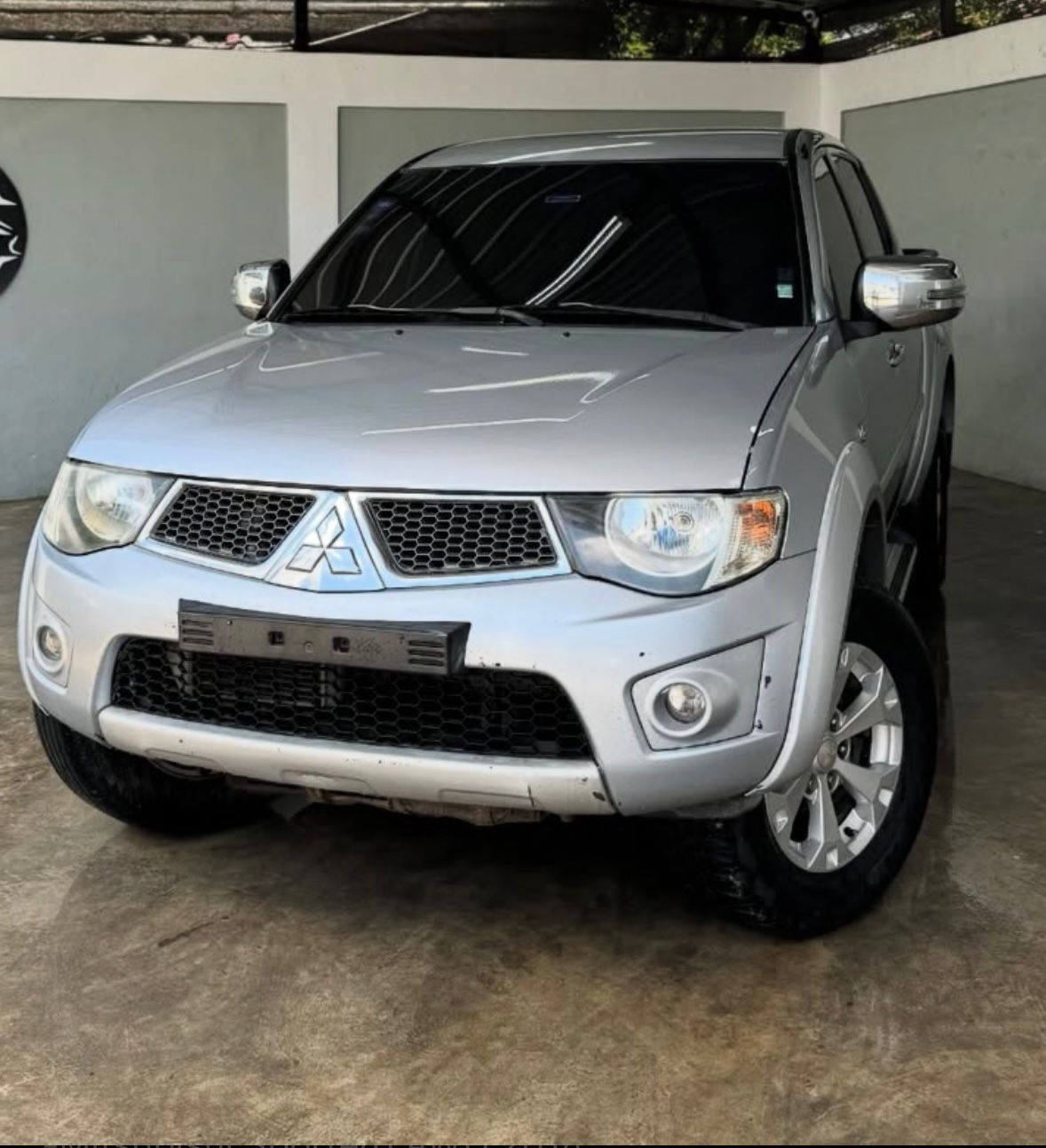 jeepetas y camionetas - mitsubishi L 200 2014 0