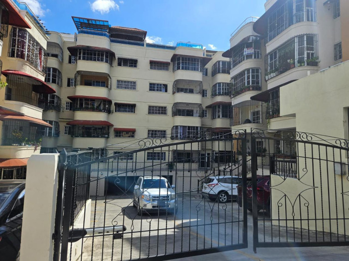 penthouses - En Venta Exclusivo Apartamento tipo PH  en SDN  4