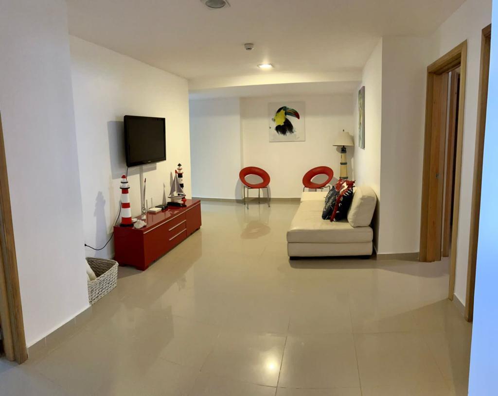 apartamentos - VENDO APARTAMENTO EN MARBELLA DE 3 HABITACIONES 4