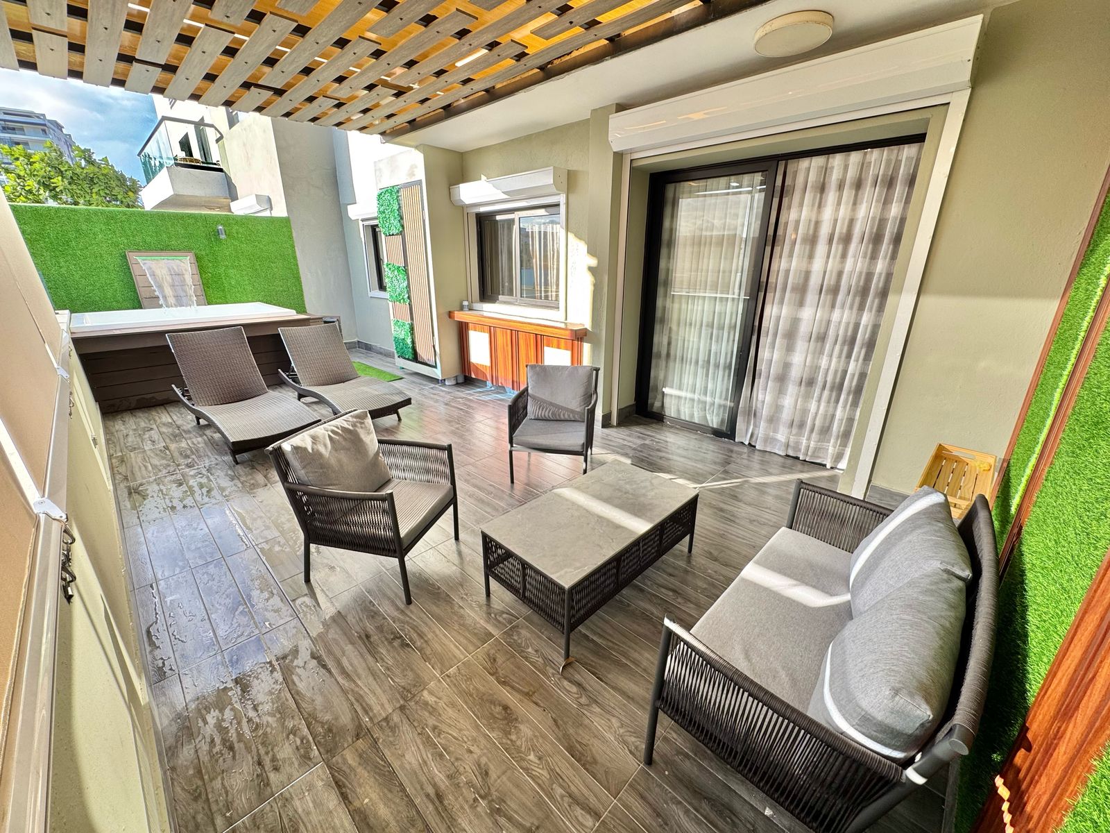 apartamentos - Apartamento en Alquiler Amueblado EL MILLÓN  2