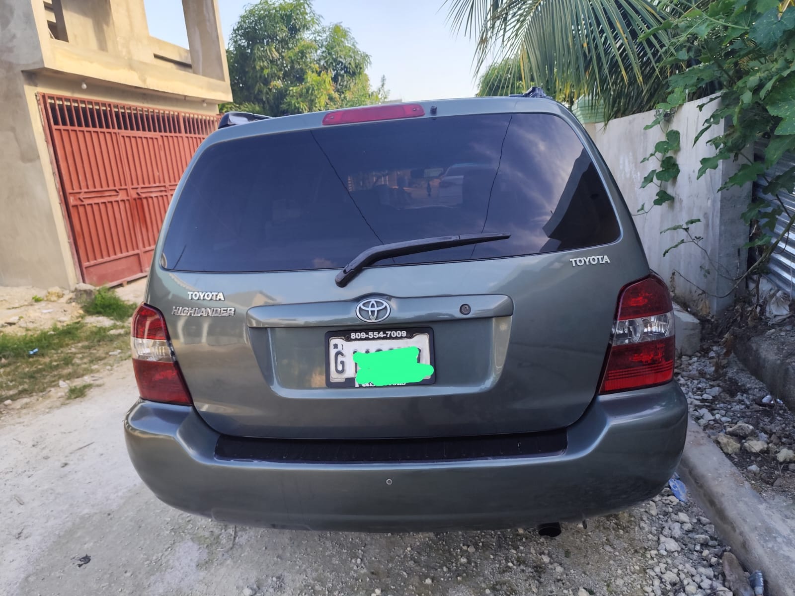 jeepetas y camionetas - Vendó Toyota Highlander 2005 en excelente condicio 1