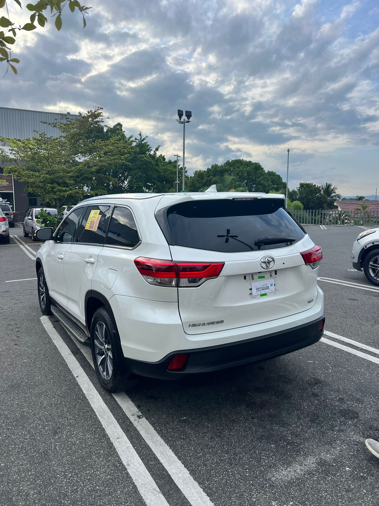 jeepetas y camionetas - Toyota highlander limited 2019 clean Carfax  4