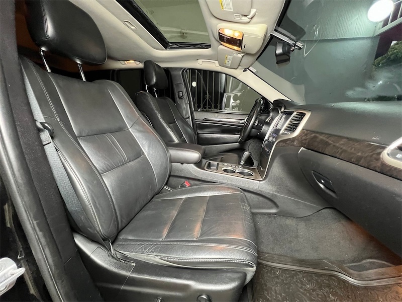 jeepetas y camionetas - JEEP GRAND CHEROKEE LAREDO AÑO 2013 CLEAN CARFAX  8
