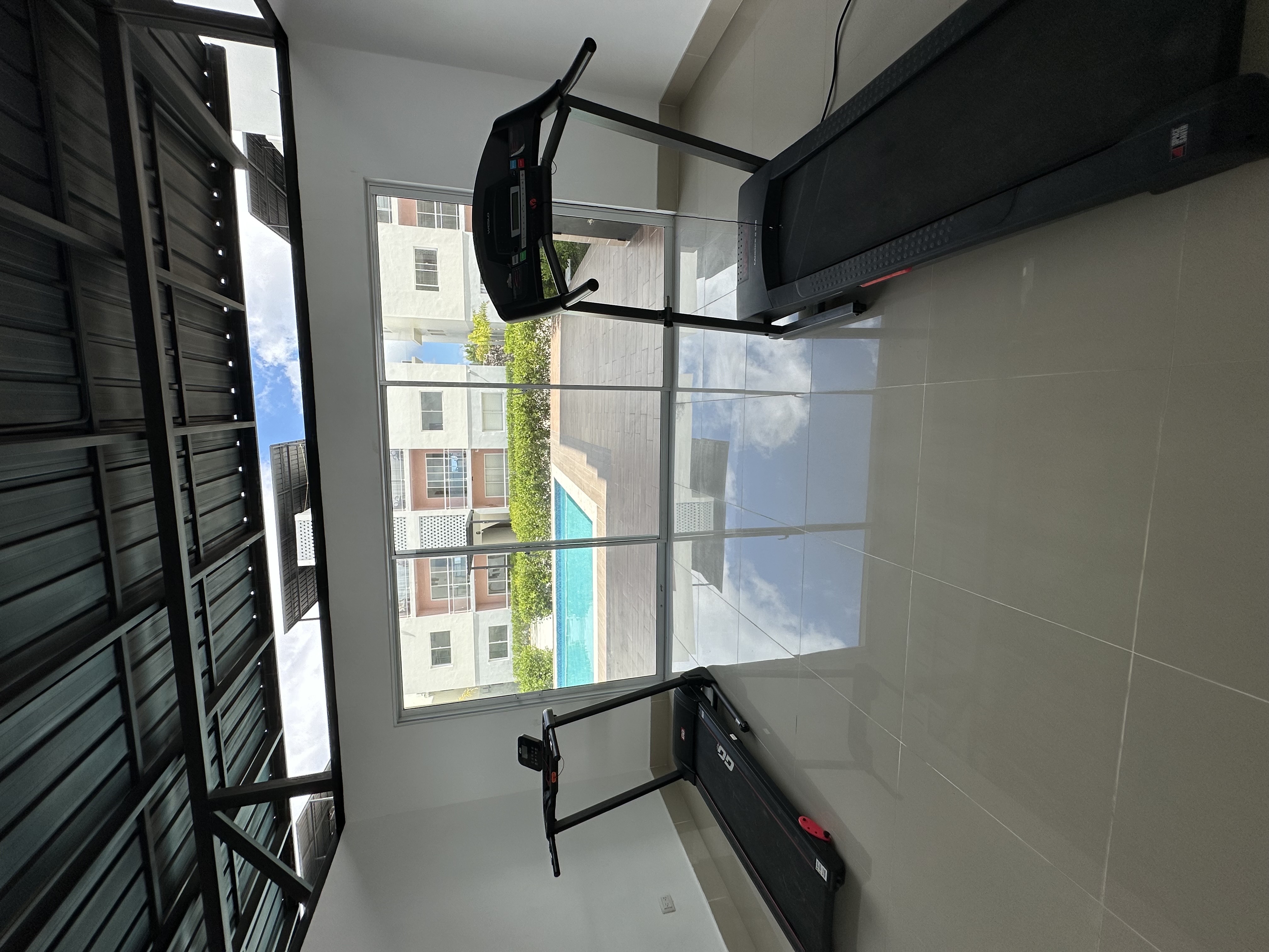 apartamentos - 🚨DE OPORTUNIDAD🚨Se vende apartamento de 2H y 2B en primer nivel con patio  1