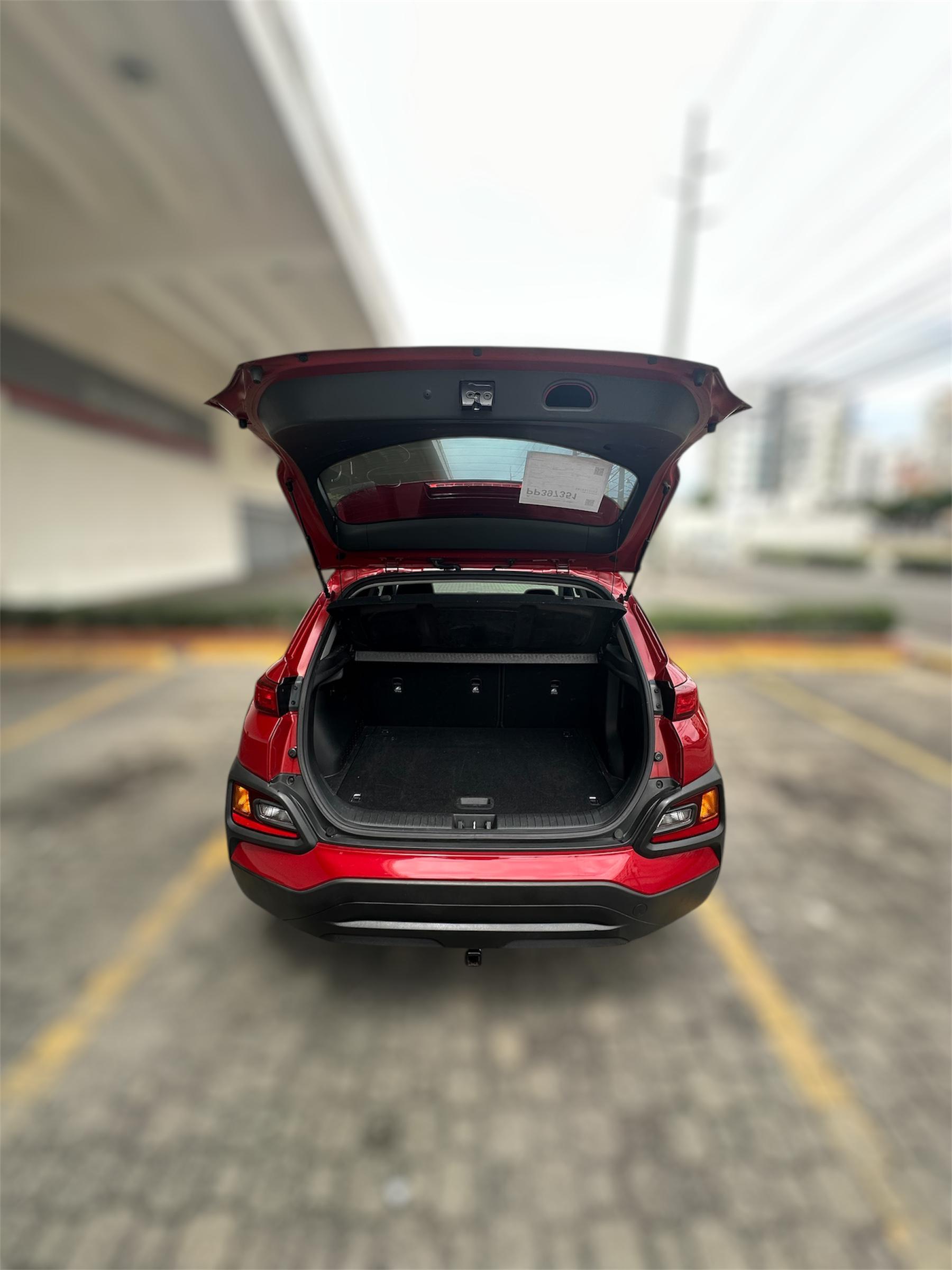 jeepetas y camionetas - Hyundai Kona SEL 2020 en muy buenas condiciones  9