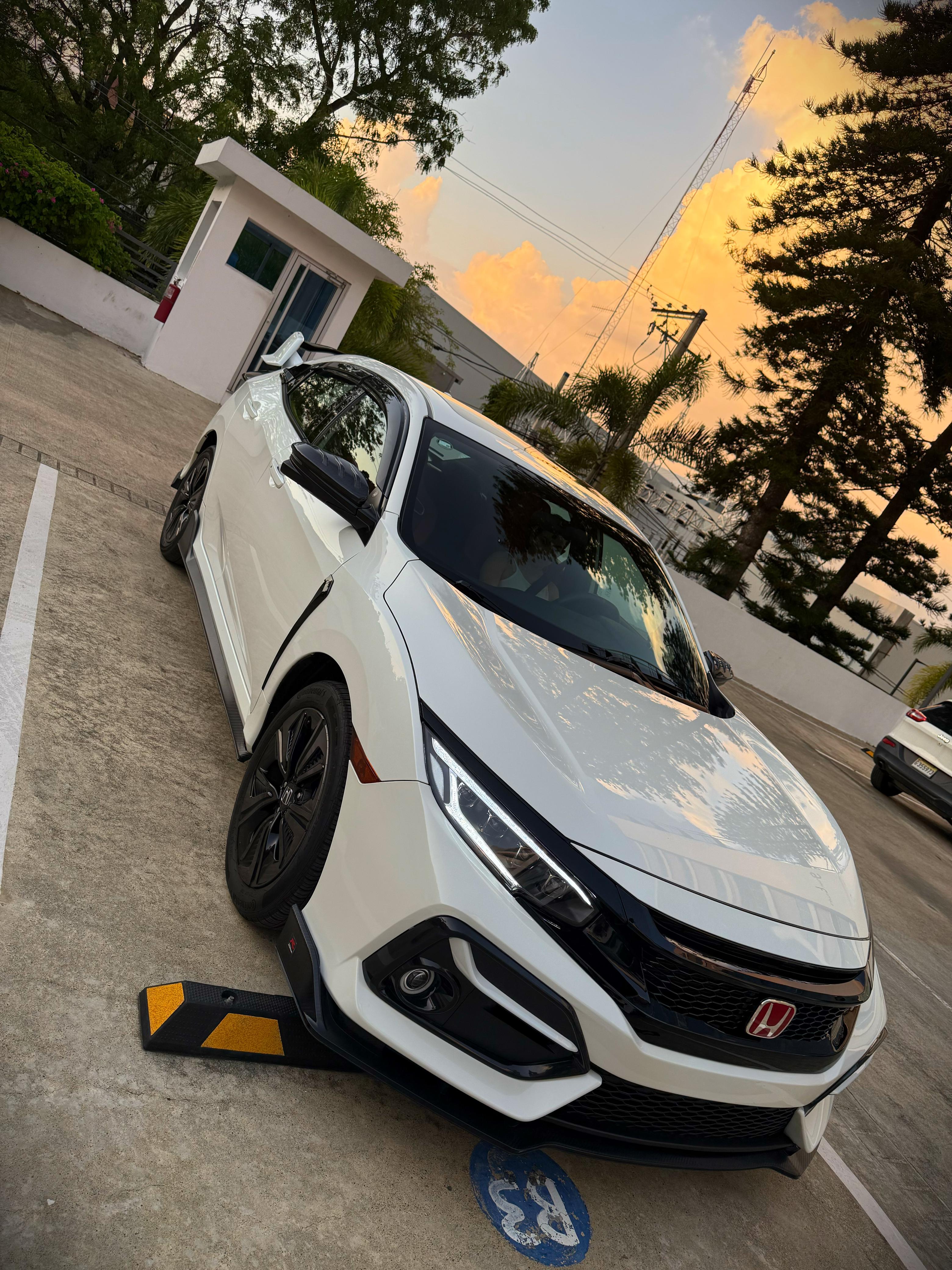 carros - NUEVO!!! 5,300 KM AHORA, Año 2019 1