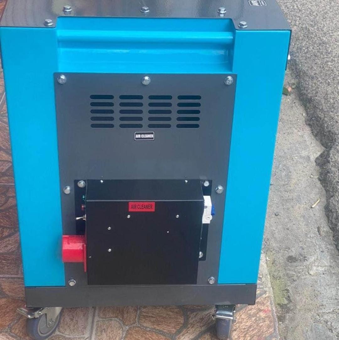 construccion e industrial - Planta eléctrica 10KW 110 200V Diésel semi silenciosa nueva sin usó  1