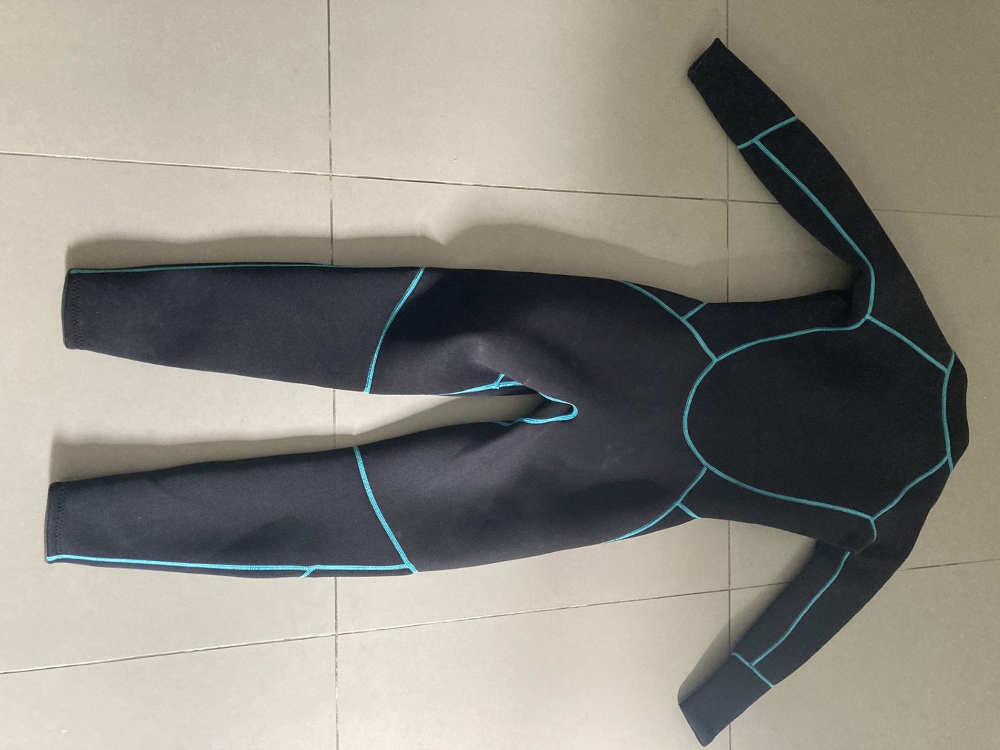 deportes - SeaSkin traje de buzo para dama 2.5mm talla M 0