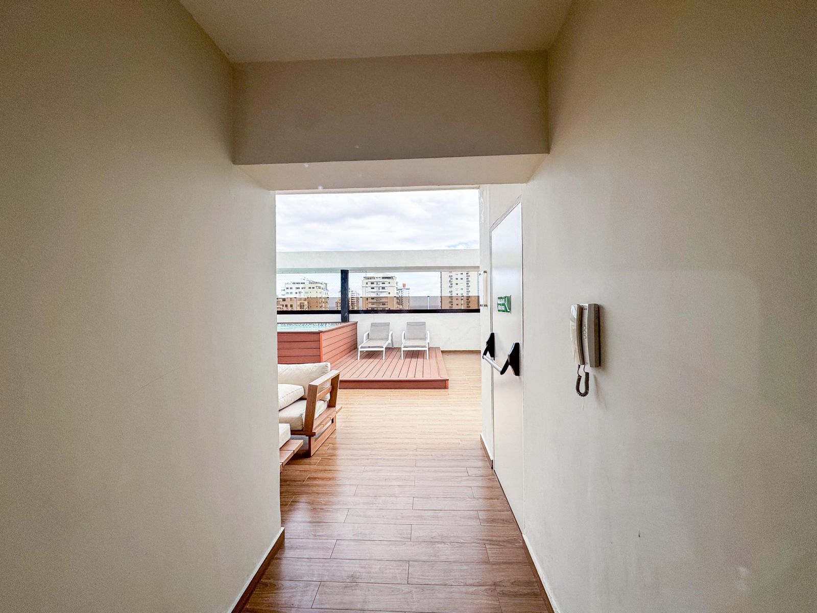 apartamentos - Apartamento 2 habitaciones 2 baño 2 parqueos Alquiler en Torre Melian Av. Romulo 5