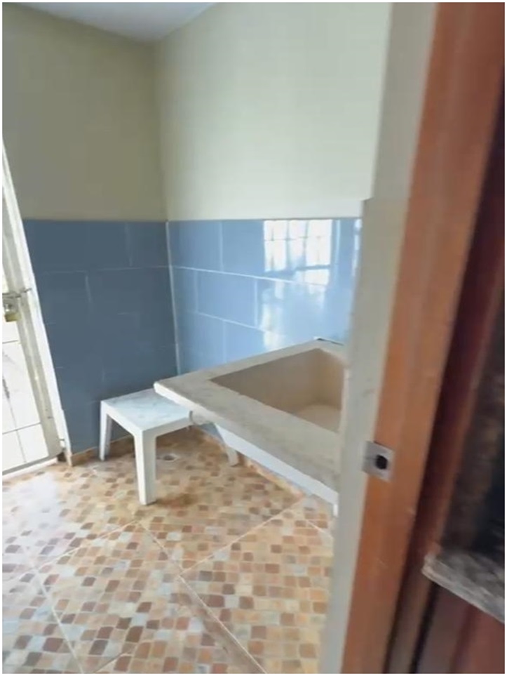 apartamentos - Apto  3 HABS.,  2do. NIVEL, SAN FCO MACORIS, URB., CAPERUZA II, salida a Santo D 6