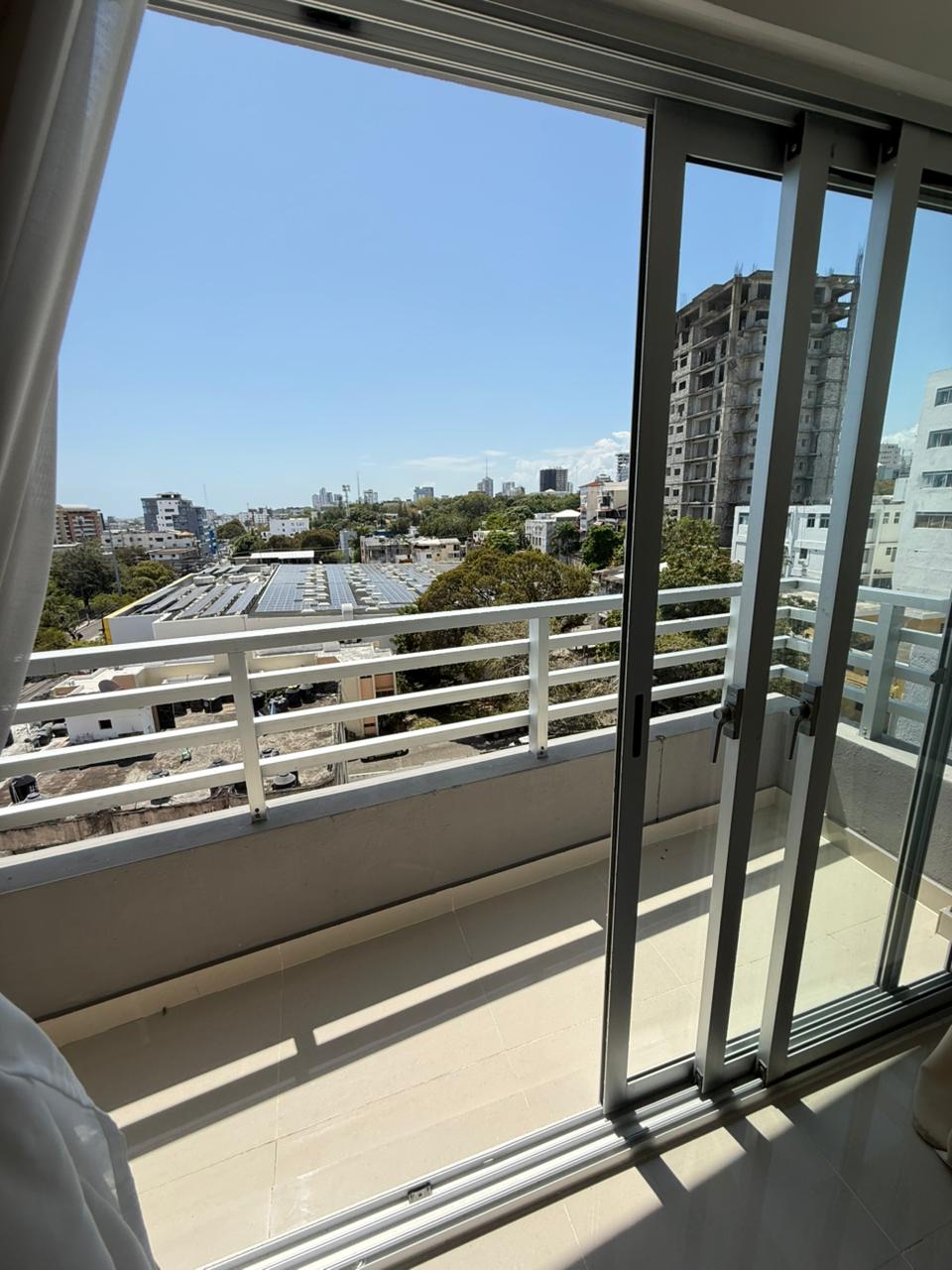 apartamentos - Se Renta Apartamento todo amueblado ubicado en Zona universitaria Santo Domingo 3