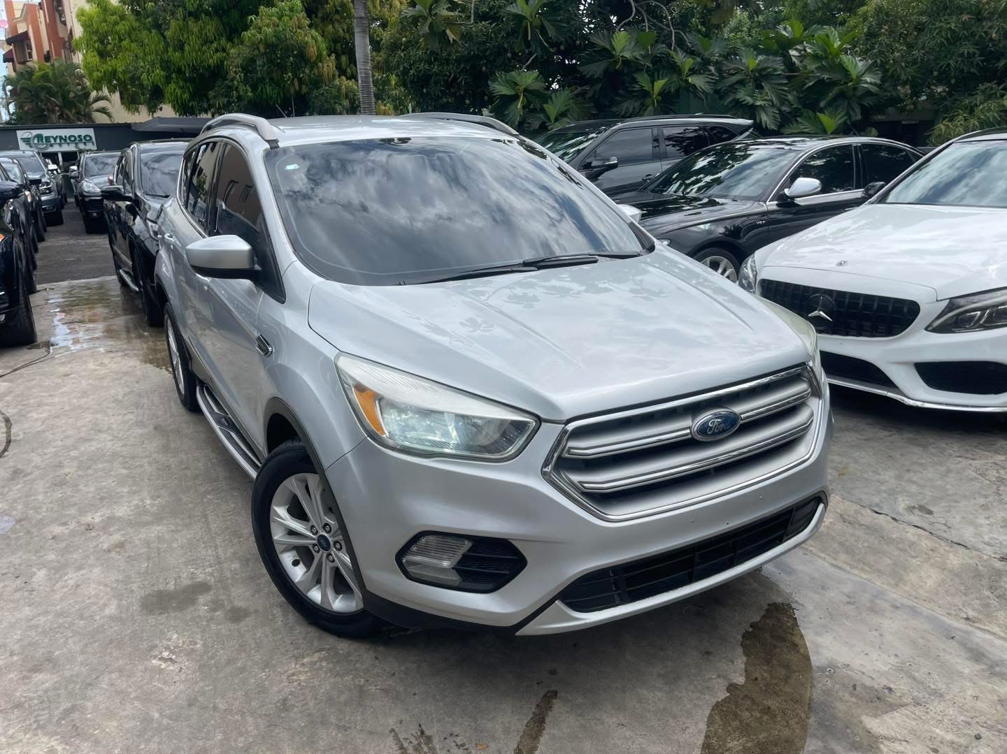 jeepetas y camionetas - FORD ESCAPE SEL 2017