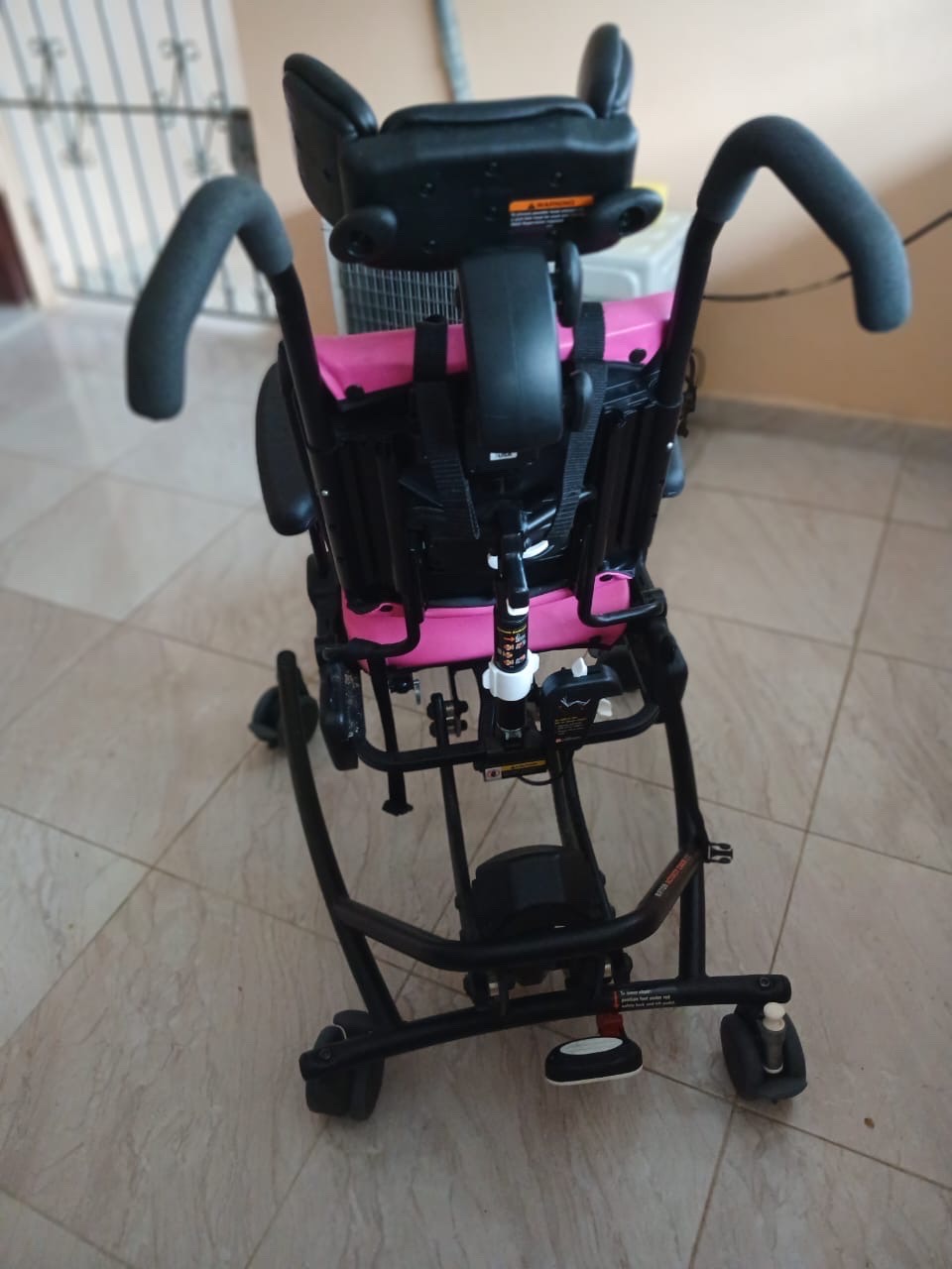 Salud y Equipamiento Médico - silla de posición pediatrico, para uso en casa  5