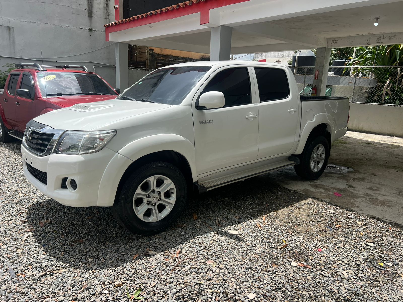 jeepetas y camionetas - toyota hilux  0