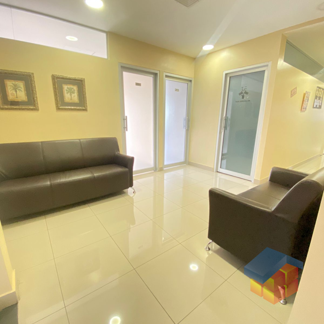 oficinas y locales comerciales - Local alquiler en Bella Vista 2