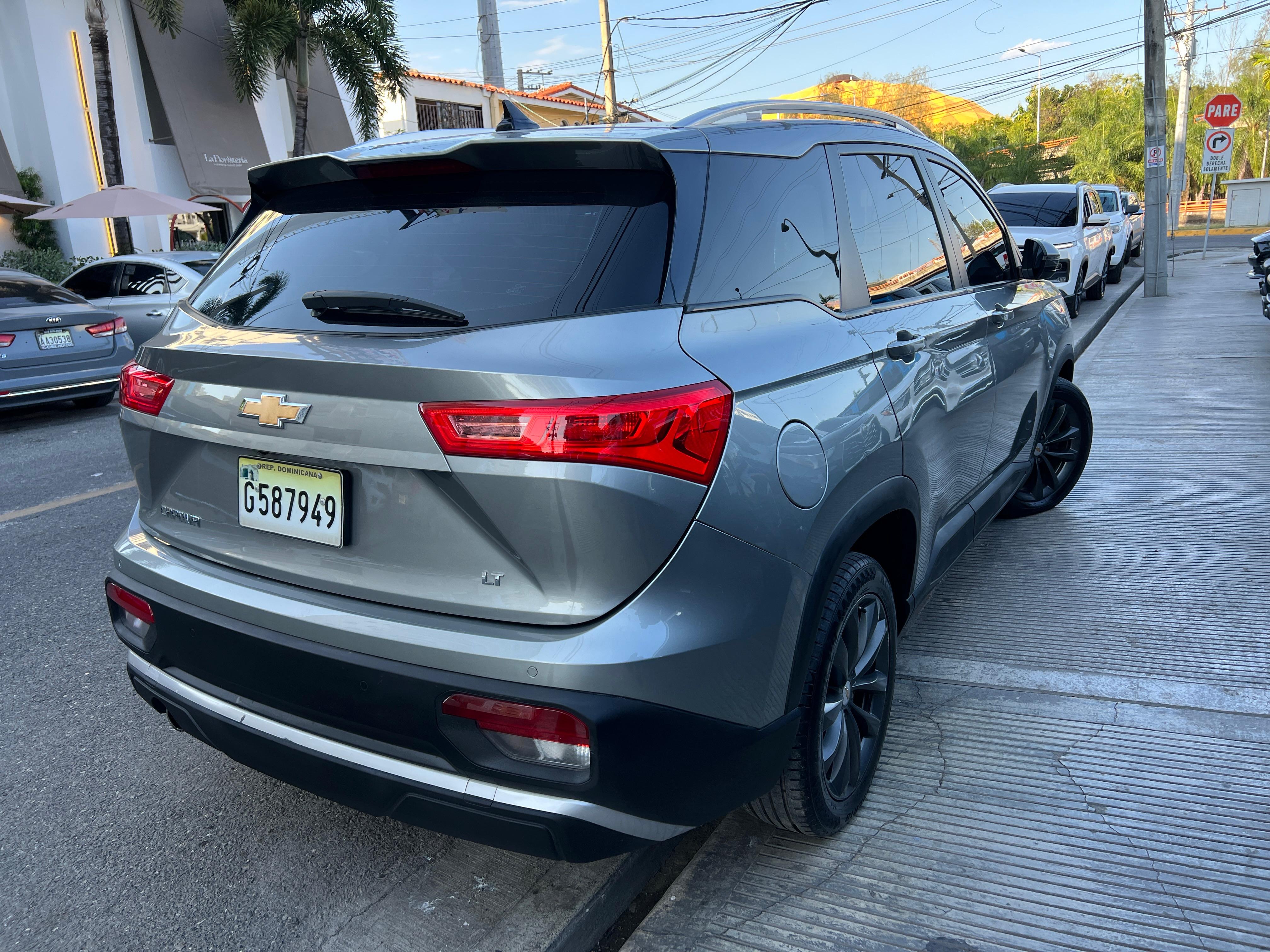 jeepetas y camionetas - Chevrolet Captiva LT FWD 2022 6