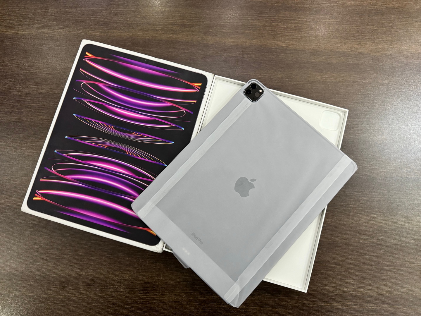celulares y tabletas - iPad Pro 12.9 inch 256GB SSD M2 Apple Chip, Nuevo, Space Gray, RD$ 50,000 NEG 0