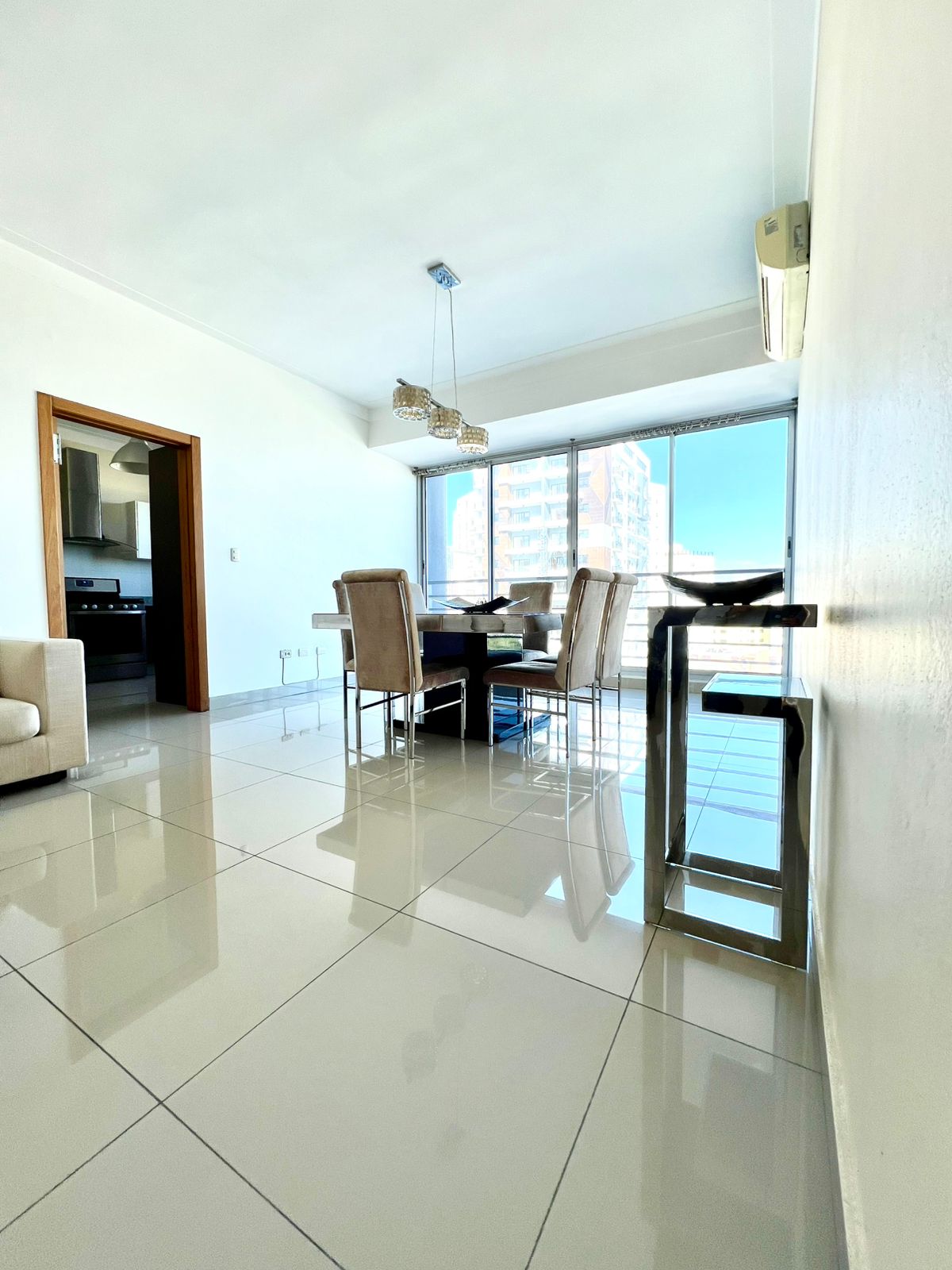 apartamentos - Vendo Apartamento  3 habitaciones 2 parqueos  3