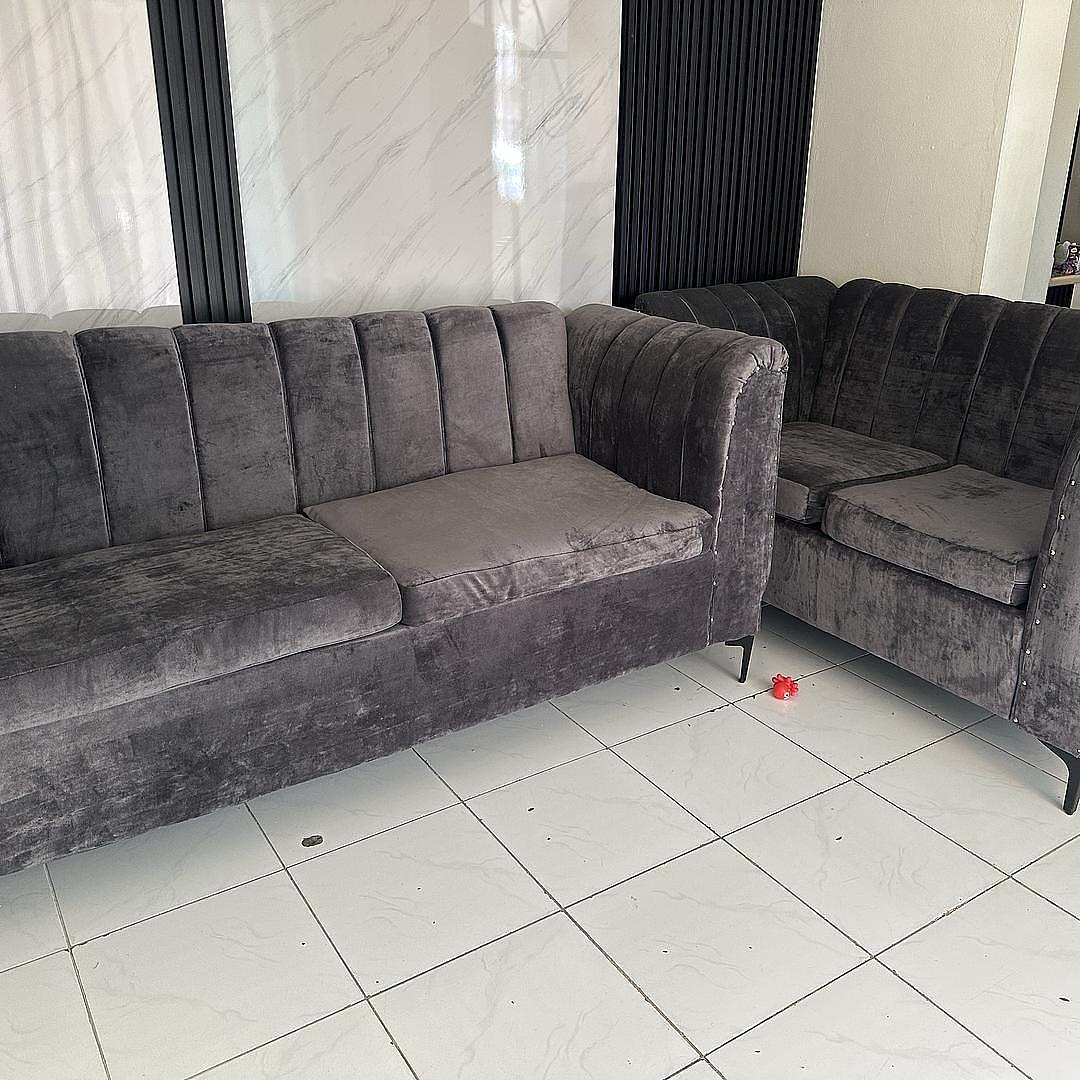 muebles y colchones - 2 Sofá gris ratón 