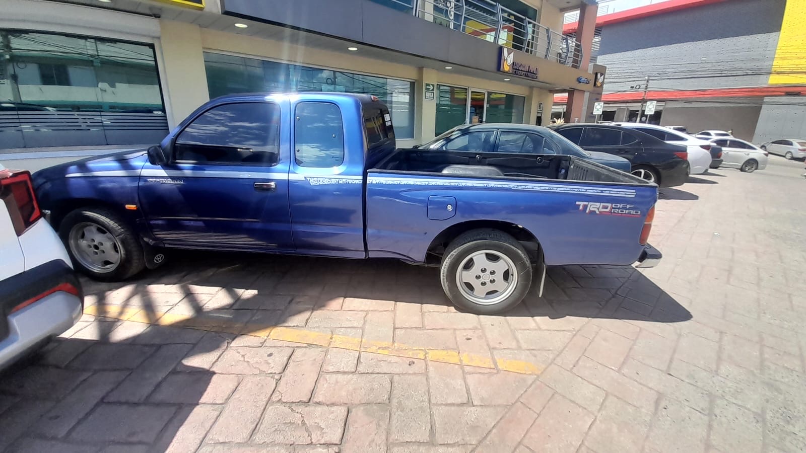 jeepetas y camionetas - En buena condiciones 7