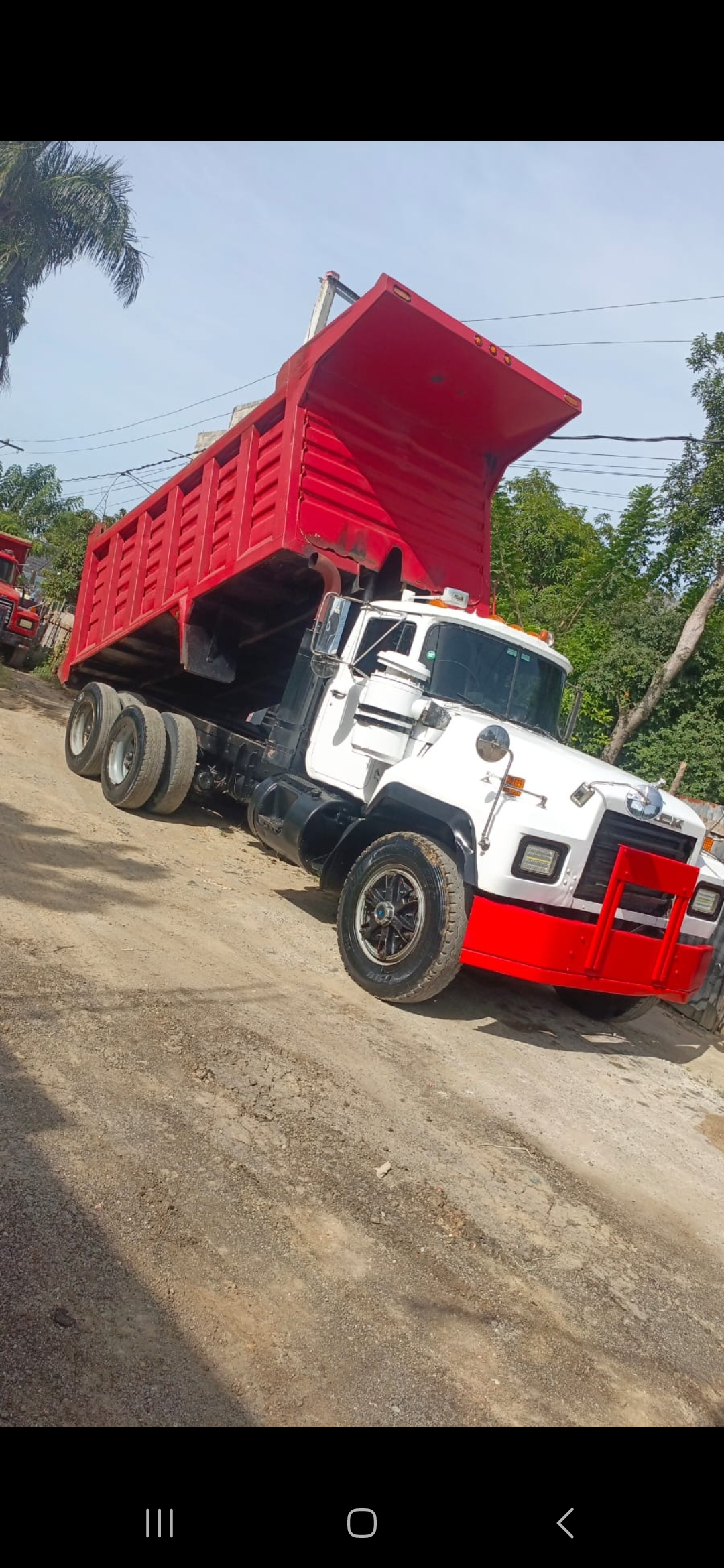 camiones y vehiculos pesados - Camion Mack  2