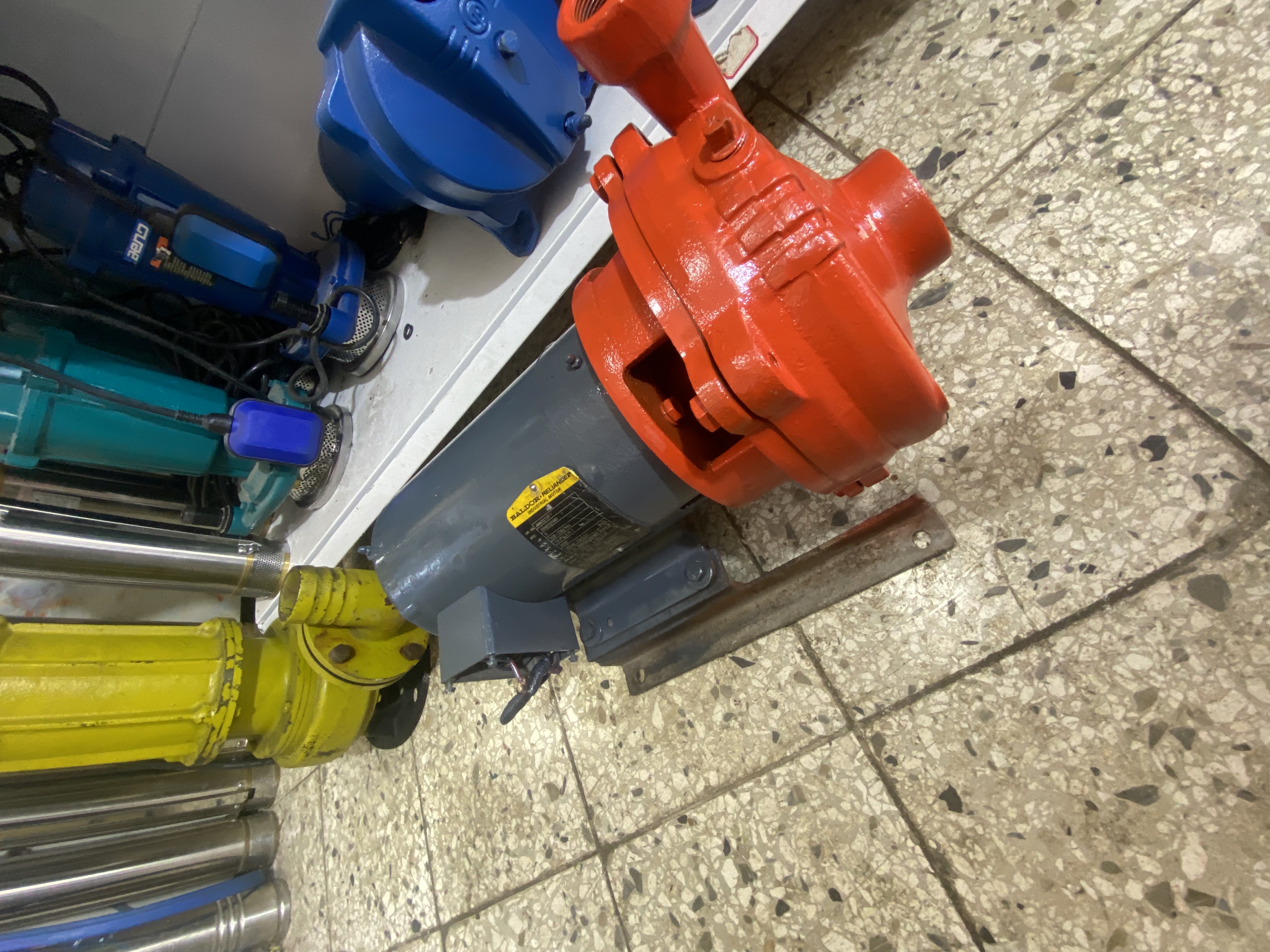 equipos profesionales - bombas de aguaestaciónarias sumergibles motores eléctricos  6